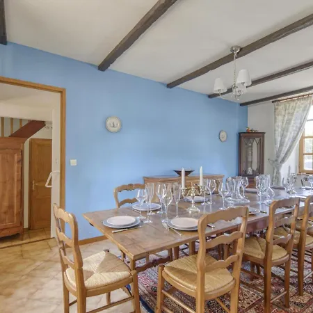 Character With Enclosed Garden 4* Berigny